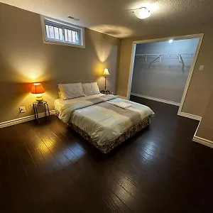Deluxe Close To Restaurants, Plaza, Shopping, Gym & Colleges K1 Homestay